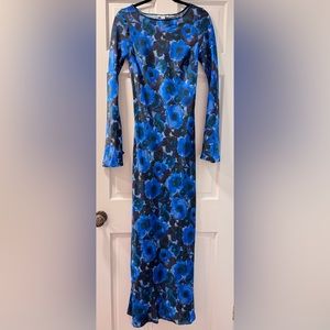 TOPSHOP Lea Premium Column Maxi Dress in Blue Floral Print